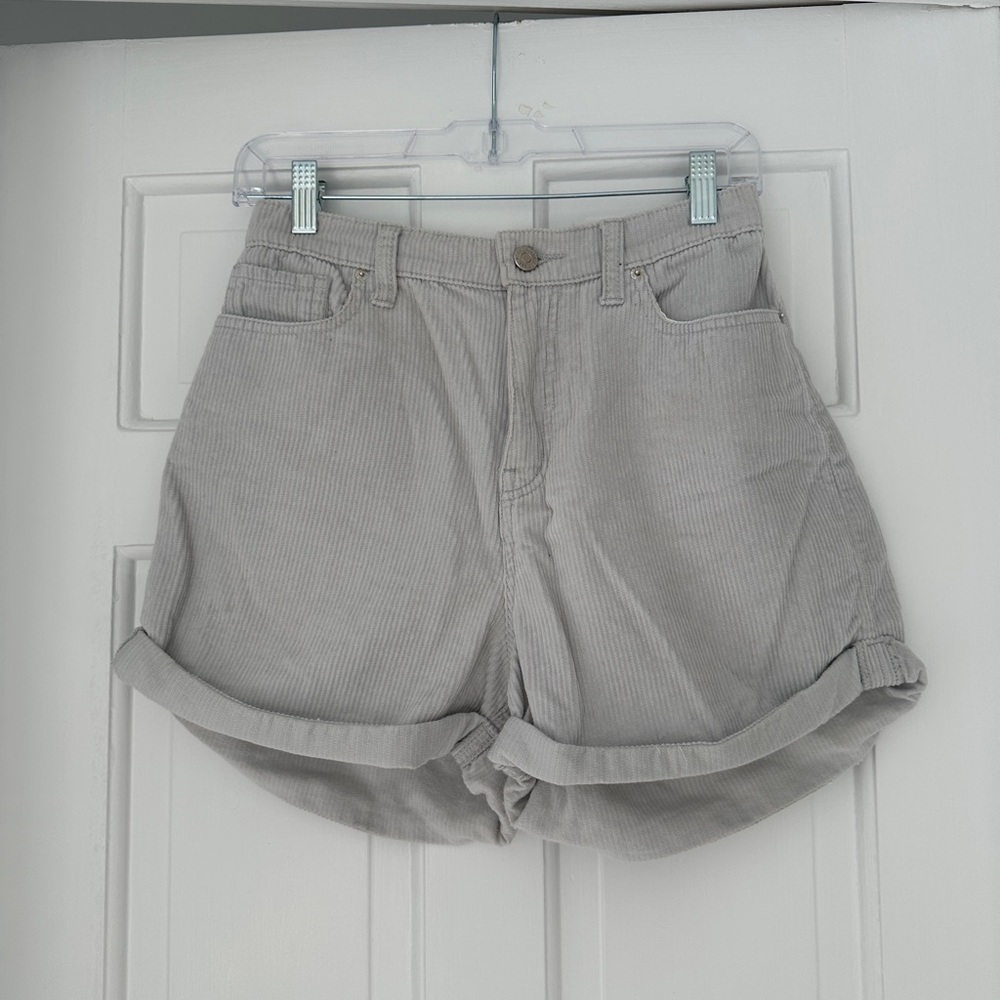 Urban Outfitters BDG White Corduroy Cuffed Preppy Nautical Shorts in Size 26